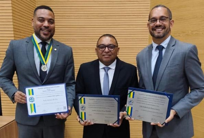 Assembleia de Rondonia entrega titulos e medalhas a lideres