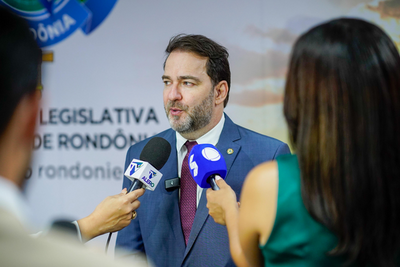 Deputado Alex Redano critica possível escolha da Aegea para saneamento em Rondônia