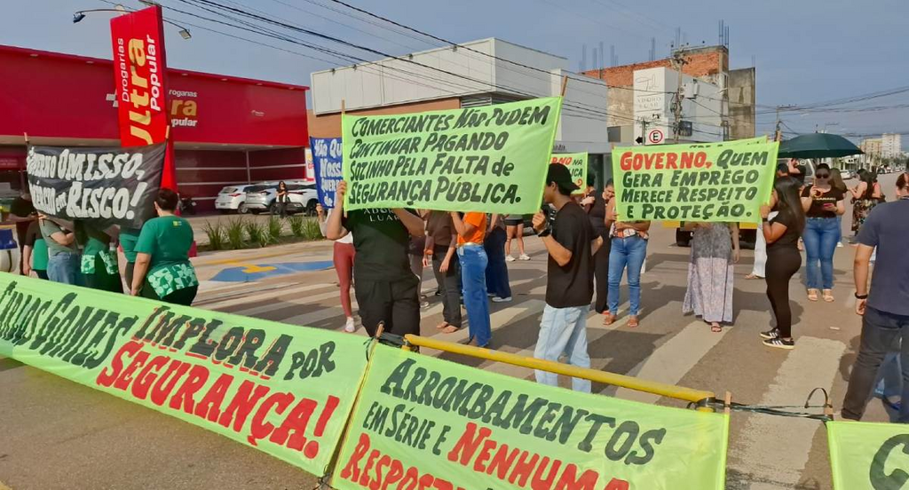 Comerciantes realizam protesto pacífico por segurança em Porto Velho