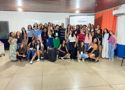 Curso de Redação para ENEM 2025 é promovido em Colorado do Oeste