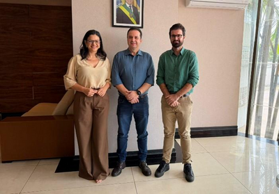 Deputado visita Fhemeron e define coleta de sangue em Jaru para março