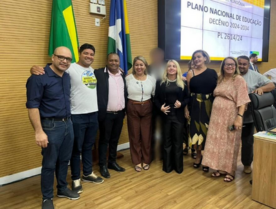 Vereadora e representantes discutem futuro da educação em seminário em Rondônia