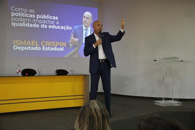 Deputado Ismael Crispin reforça compromisso com investimento na educação em Rondônia