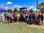 Deputada Gislaine Lebrinha entrega trator a produtores de Triunfo