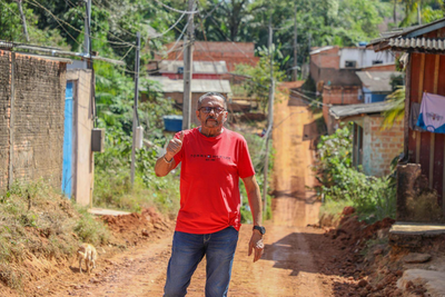 Prefeitura de Porto Velho inicia pavimentação da Rua Ângelo Angelim no bairro Nacional
