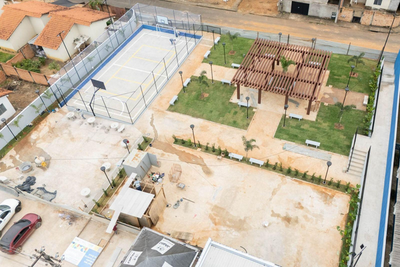 Jaru inaugura praça e quadra com recursos de Marcos Rogério