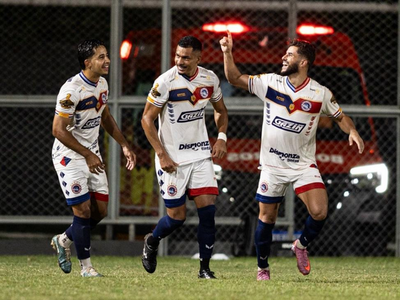 Amazonas vira aos 87 e encerra invencibilidade do Porto Velho