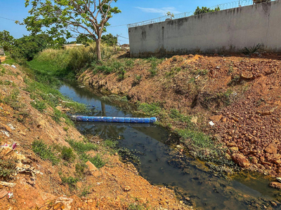 Prefeitura de Porto Velho instala primeira ecobarreira para proteção ambiental