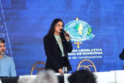 Deputada Dra. Taíssa Sousa protocola projeto para fixar festival em agosto