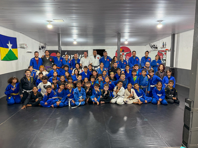 Deputado Dr Luís do Hospital visita Projeto Social Jesus Campeão Absoluto em Porto Velho