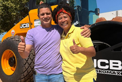 Deputada Sílvia Cristina entrega rolo compactador à Prefeitura de Mirante da Serra