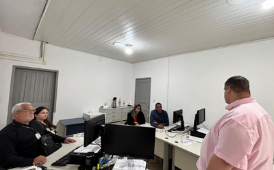 Vereador Tezzari se reúne com técnicos de segurança para discutir melhorias