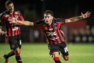 Vitória vence Bahia de Feira e mantém 2ª posição no Campeonato Baiano