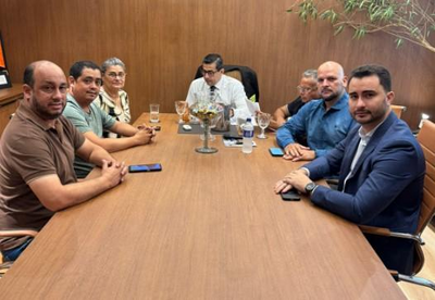 Vereador de Porto Velho discute fortalecimento da pesca artesanal com sindicalistas
